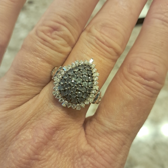 Natural Alexandrite and Genuine Moissanite Teardrop Cluster Ring. - Picture 3 of 6